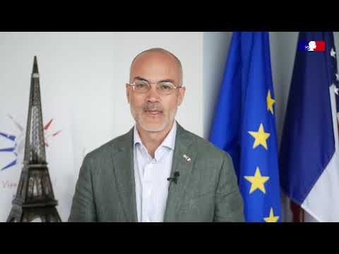 Message d'au revoir et de remerciement à la communauté française