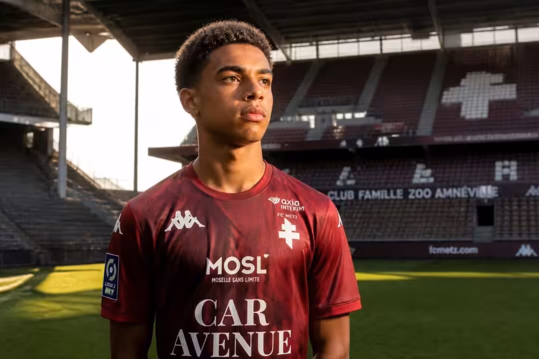 découvrez l'annonce officielle du fc metz concernant la signature professionnelle d'un jeune talent prometteur, une étape importante pour le mercato du club.
