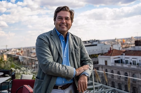 À 37 ans, il change de vie en devenant paludier à Guérande grâce à une formation inédite au niveau mondial